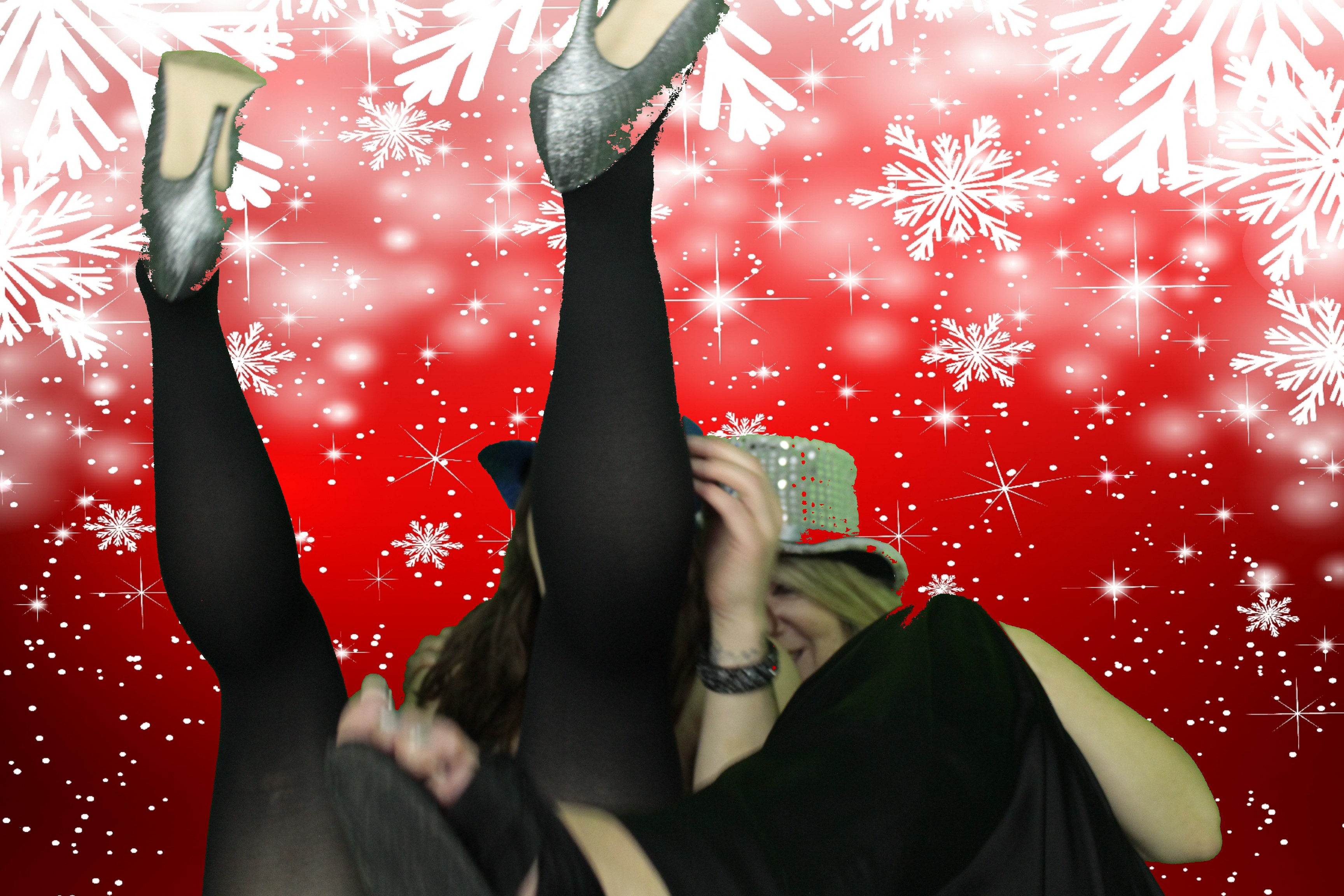Ocean Network Express Christmas Party 2019 | View more photos from the event at gallery.myphotoboothexperience.co.uk/u/MyPhotoBoothExperienceLtd/Ocean-Network-Express-Christmas-Party-2019
